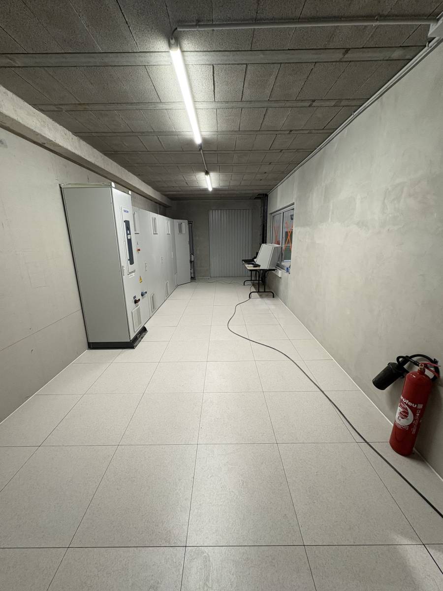 Installation de Plancher Technique pour salle technique d'usine