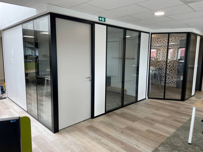 Spécialiste dans la Transformation d'Espaces de Travail Réalisation de bureaux à Mauguio proche de Montpellier - 34000