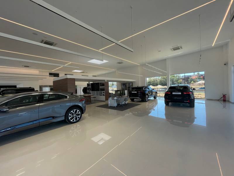 Société spécialisée en peinture intérieur pour concession automobile près de Lyon - 69000